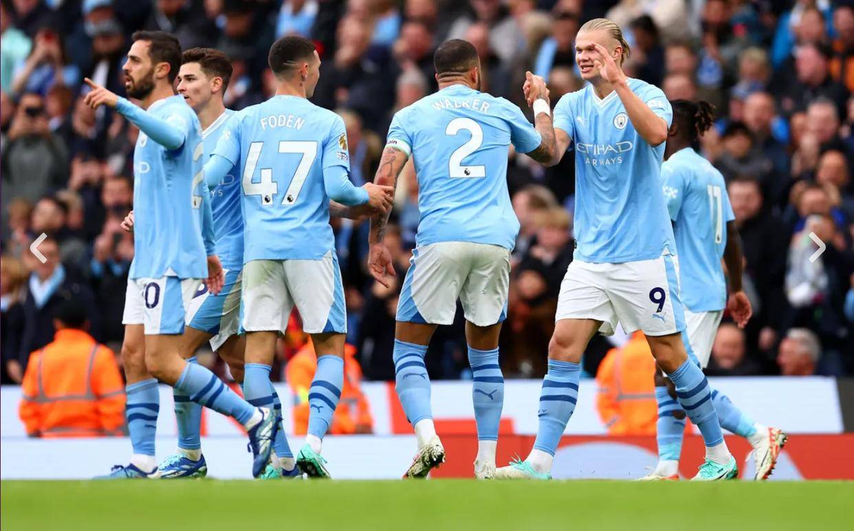 足球世界杯官方公布首批裁判名单，引发讨论（国际足联发布世界杯首批裁判阵容，社会各界热议）