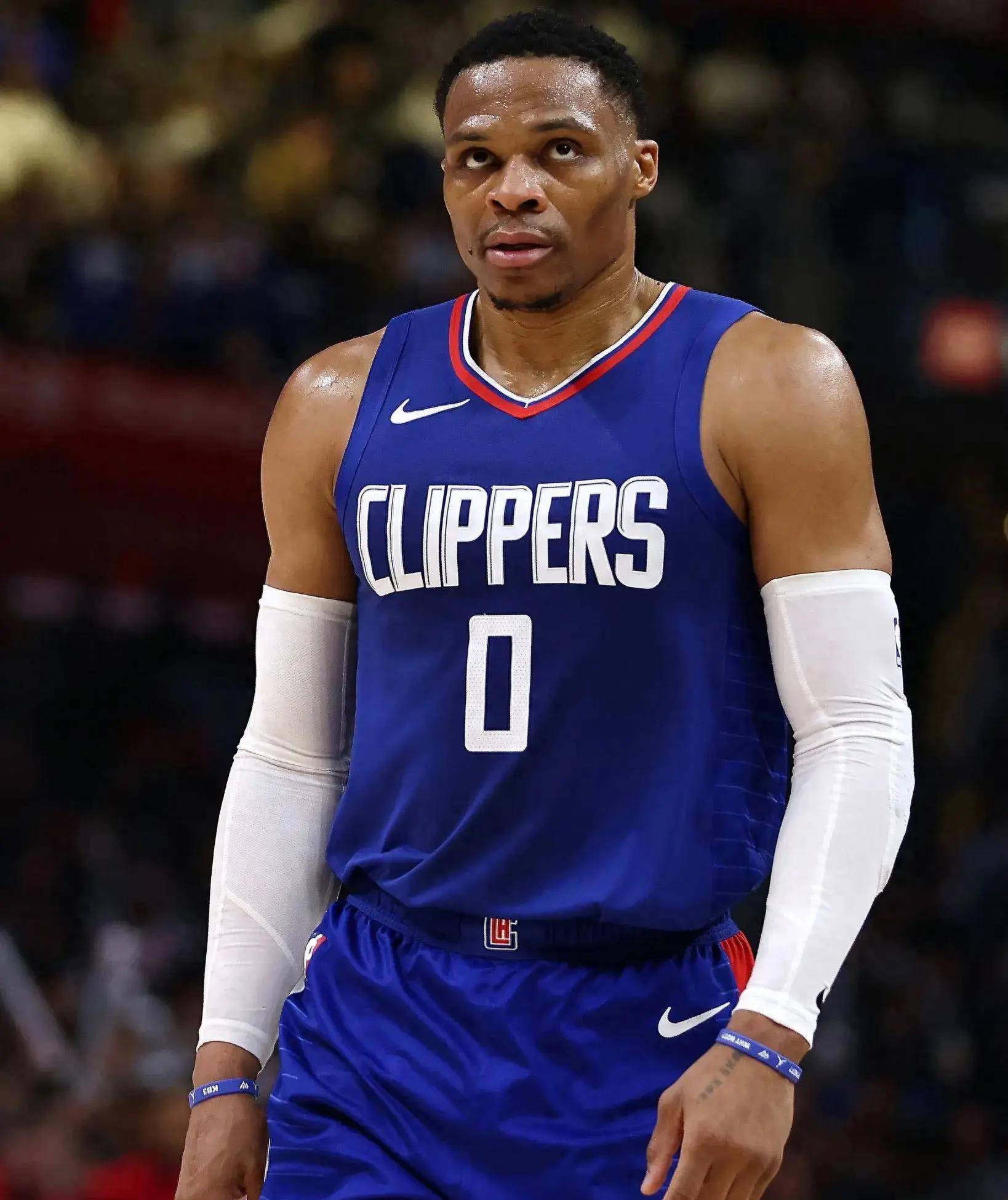 斯科尔斯称阿森纳难夺冠，曼城下半程优势明显（斯科尔斯看衰阿森纳争冠 曼城下半程更占上风）