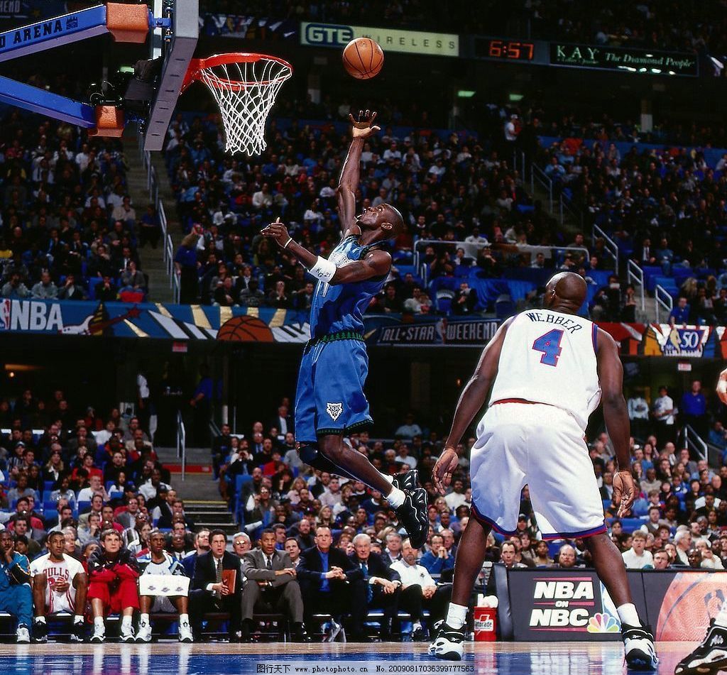 意大利杯战报：扎卡尼一击制胜，拉齐奥1-0AC米兰（意大利杯快讯：扎卡尼破门，拉齐奥1-0击败AC米兰）